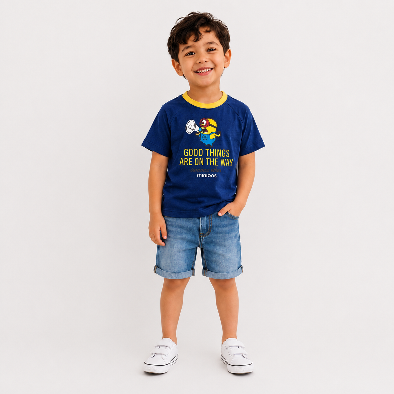 BOYS BLUE MINIONS GRAPHIC T-SHIRT