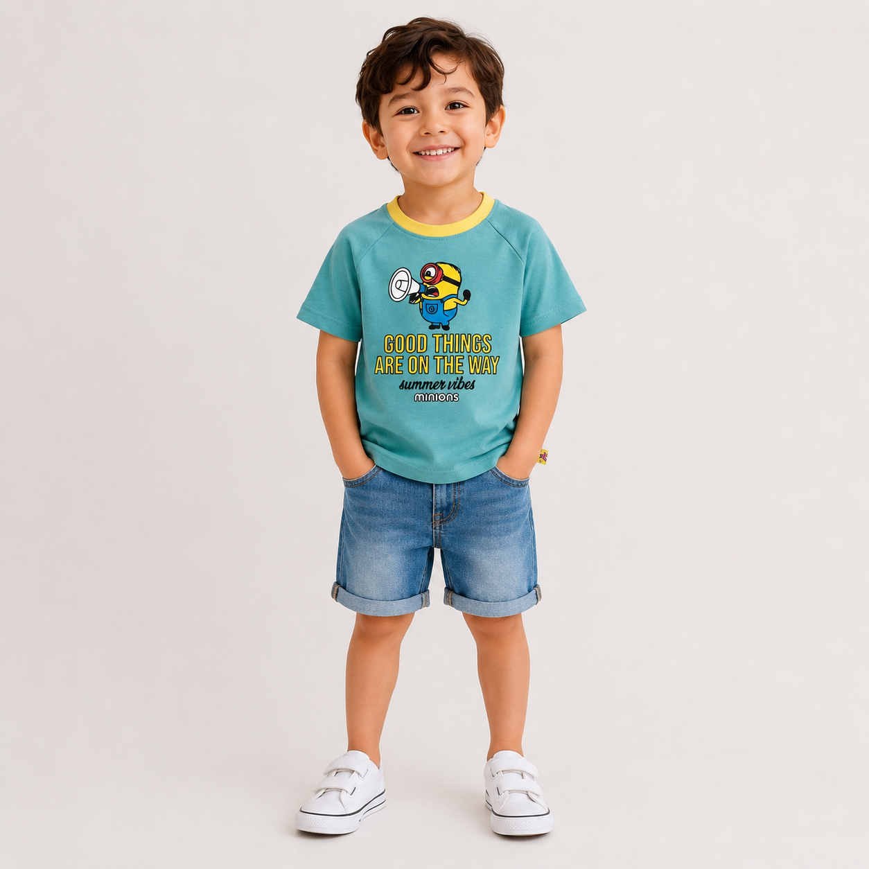 BOYS AQUA BLUE MINIONS GRAPHIC T-SHIRT